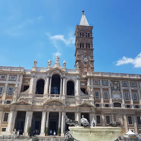 Chez Pierre Tourist Apartment Rome